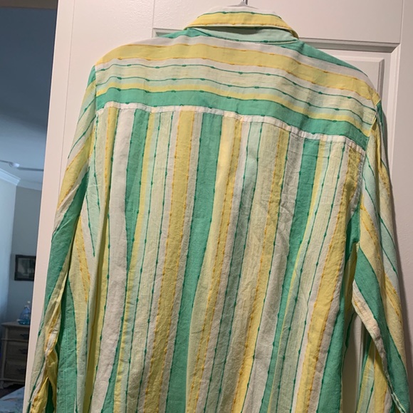 Button down collared shirt - Picture 3 of 4